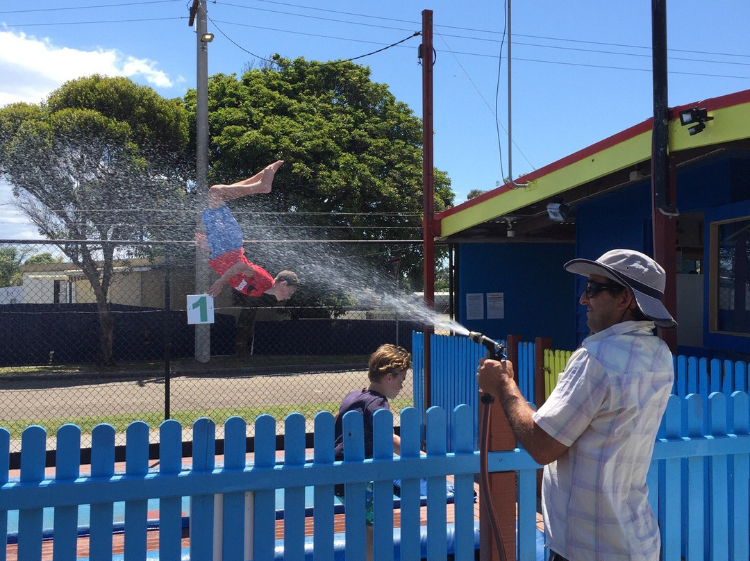 Lakes Entrance Mini Golf and Trampolines-莱克斯恩特伦斯必去景点
