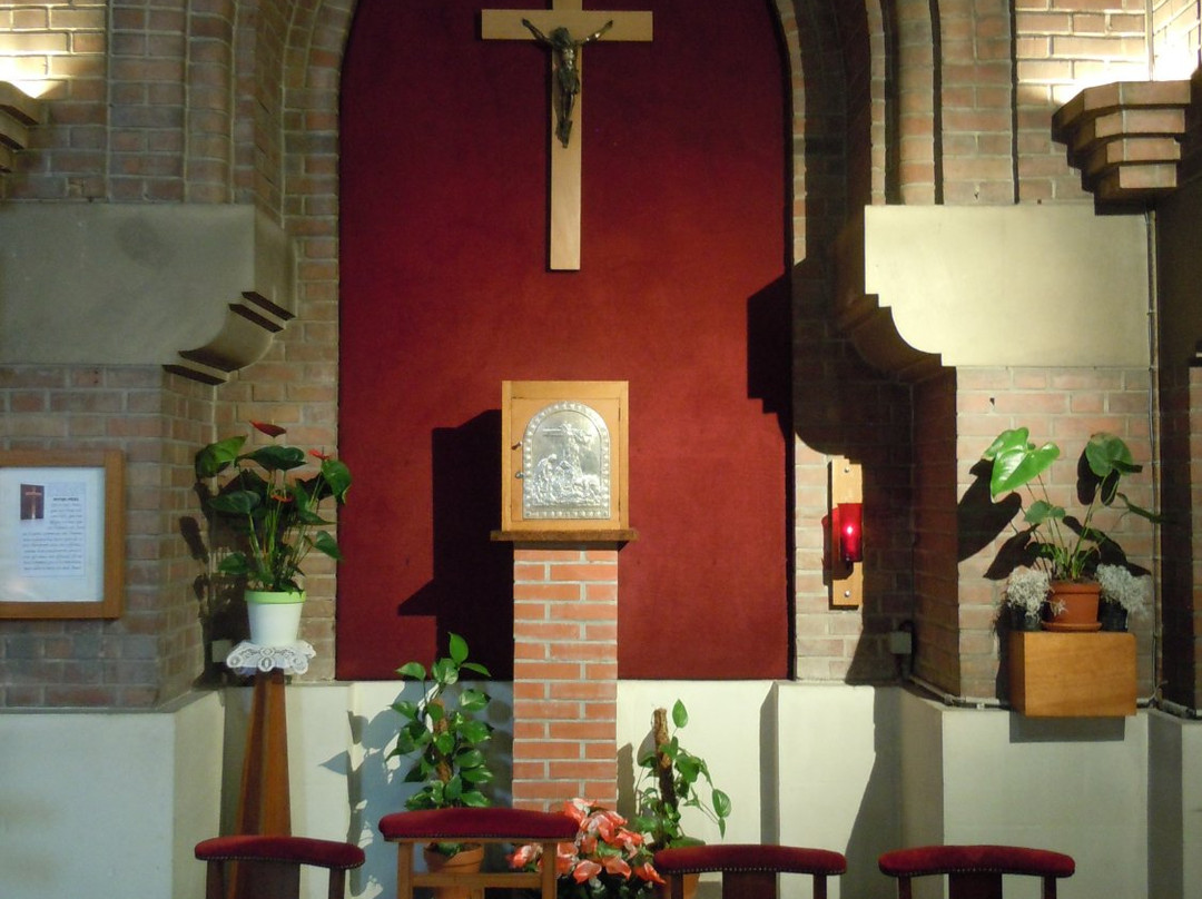 Église Saint-Yves-des-Quatre-Routes-La Courneuve必去景点