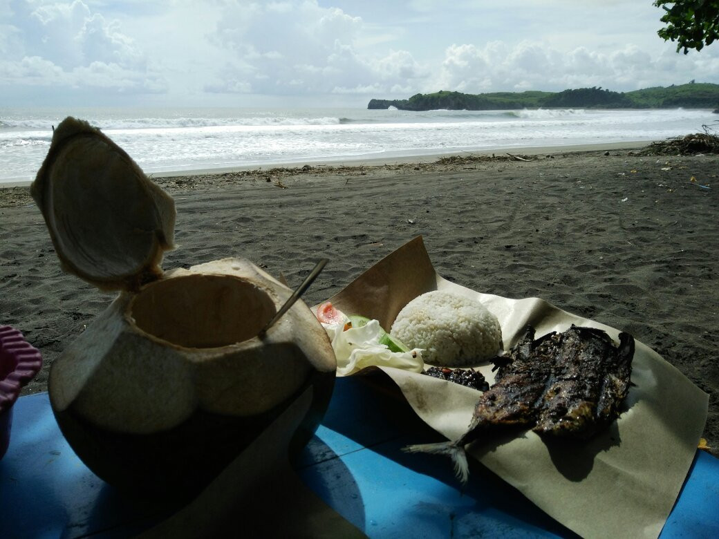 Pantai Serang-勿里达必去景点