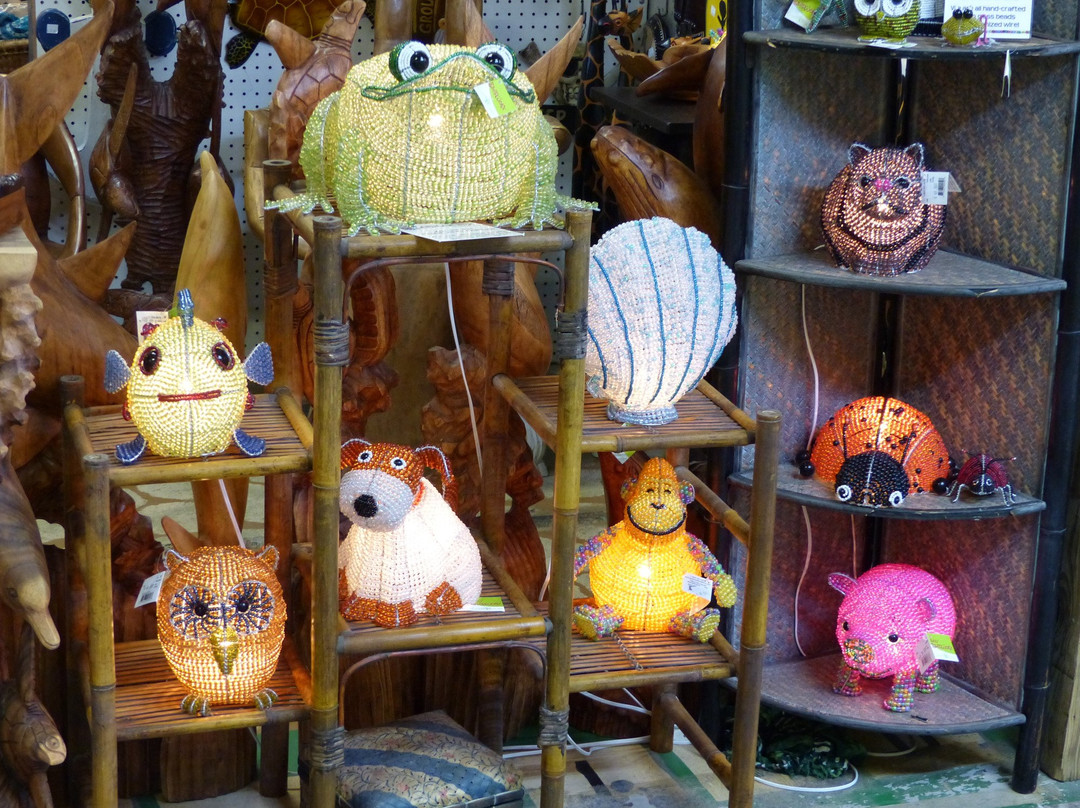 Flamingo Island Flea Market-博尼塔斯普林斯必去景点