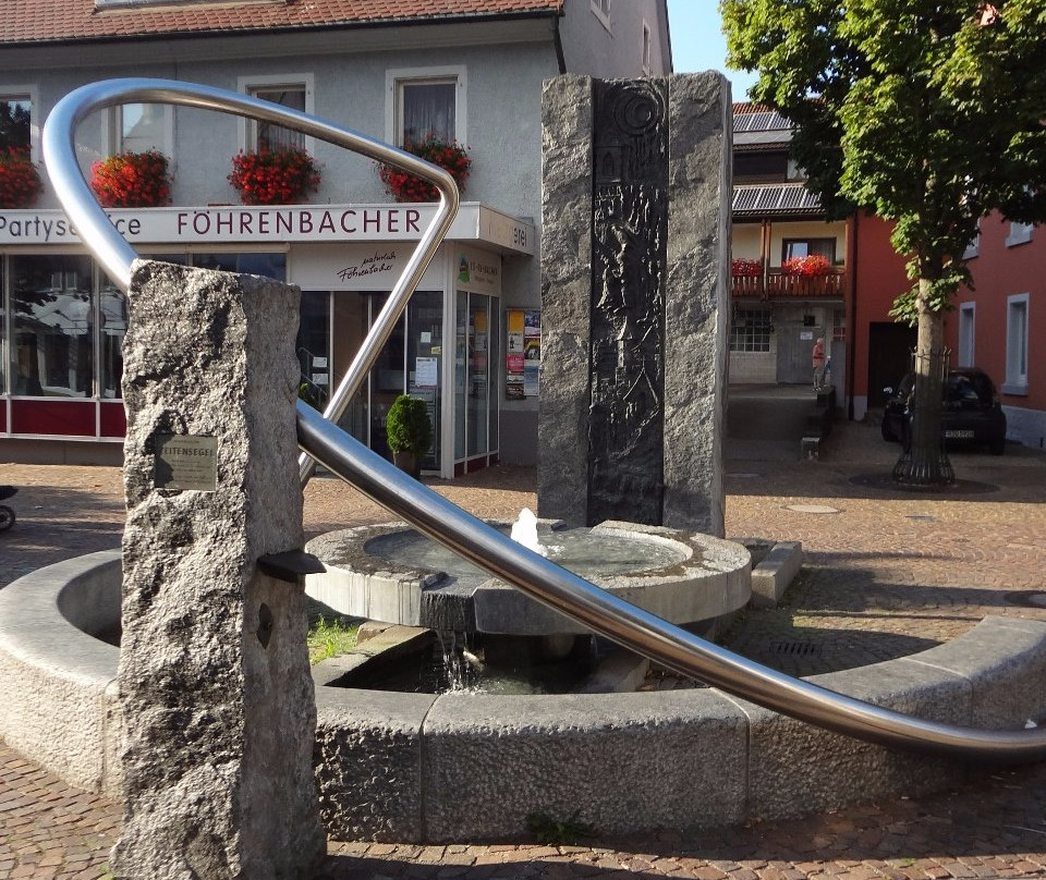 Brunnen Zeitensegel