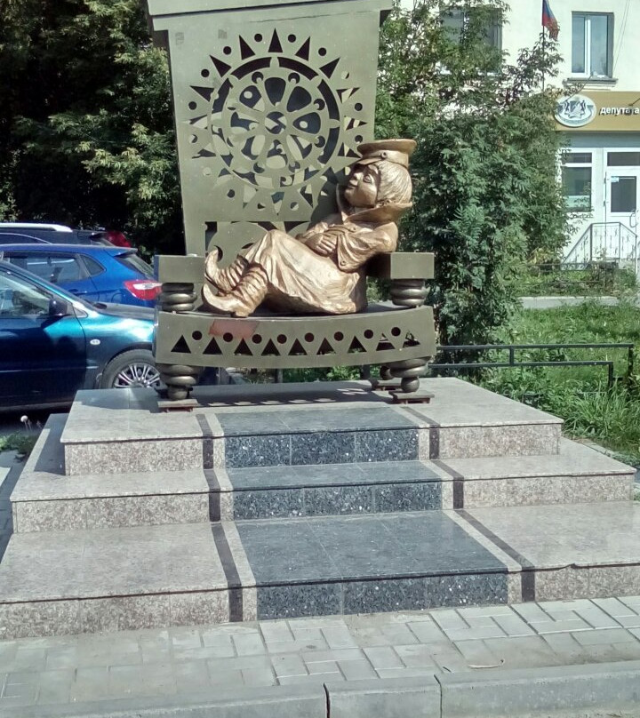 Sculpture Vovka v Tridevyatom Tsarstve-新西伯利亚必去景点