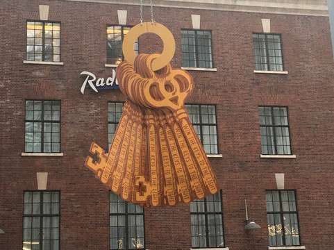 The Light-利兹必去景点