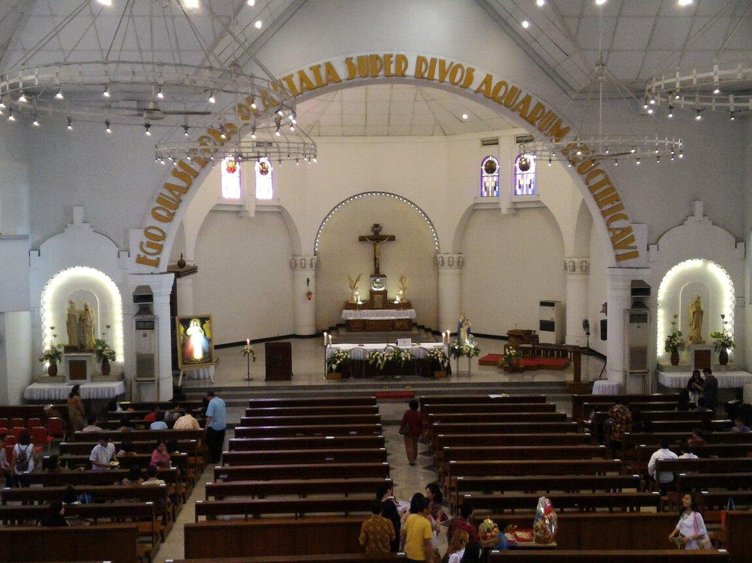 Gereja Santa Perawan Maria Ratu Rosario Suci Randusari - Katedral景点图片