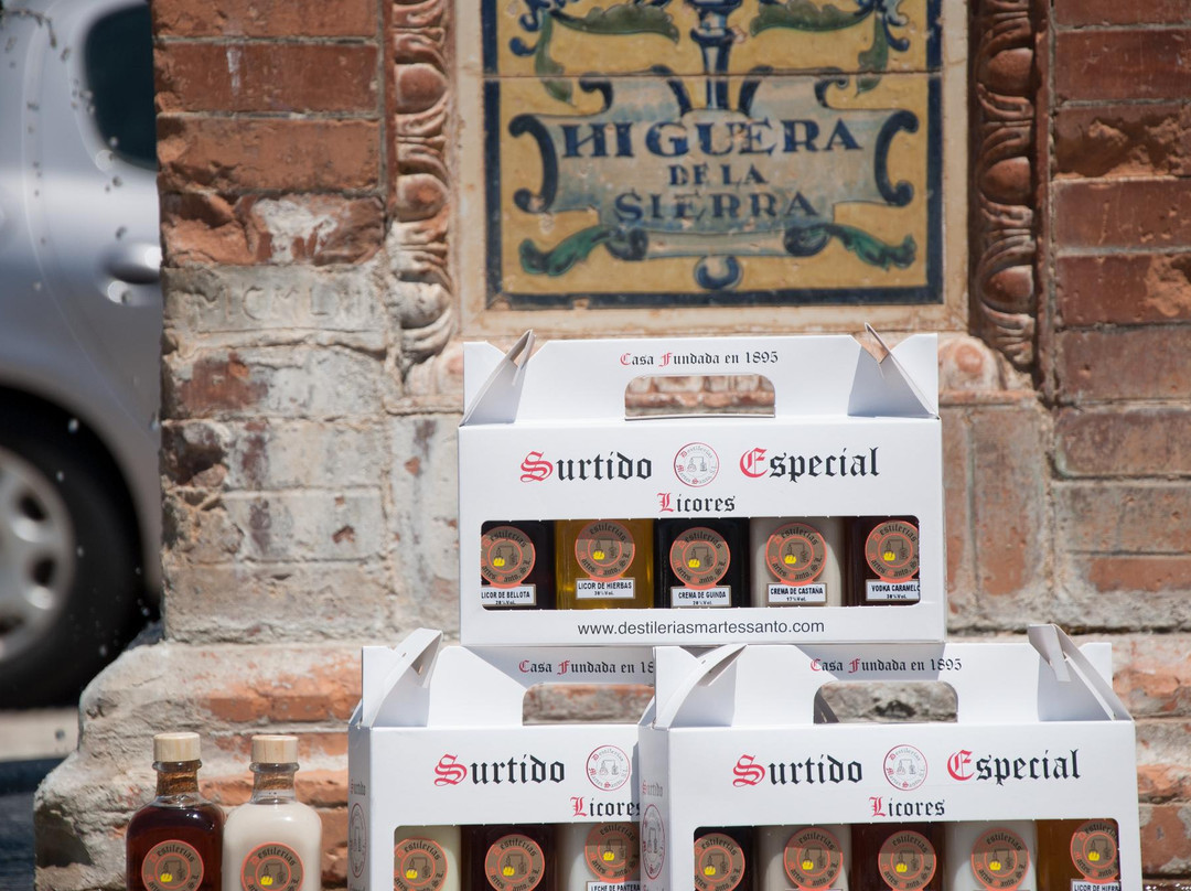 Destilerías Martes Santo Museo景点图片