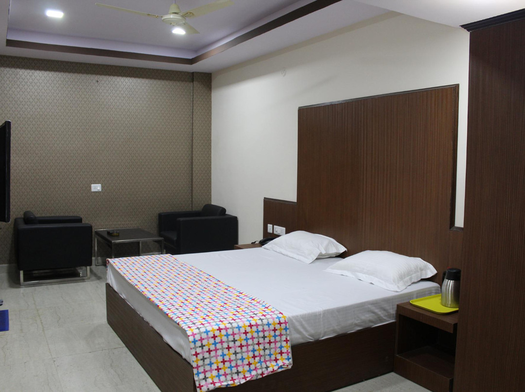 Hotel Dev Residency & Restaurant