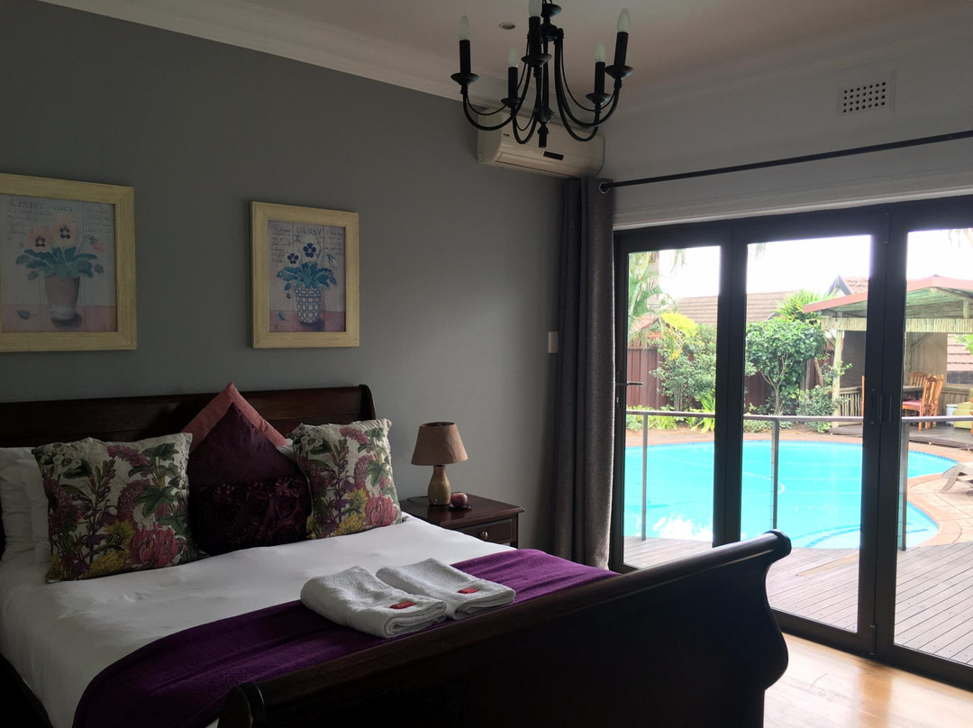 Newlands East酒店住宿-Riverside de Charmoy Estate Guest House