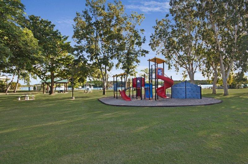 Lucinda Cove Resort主图