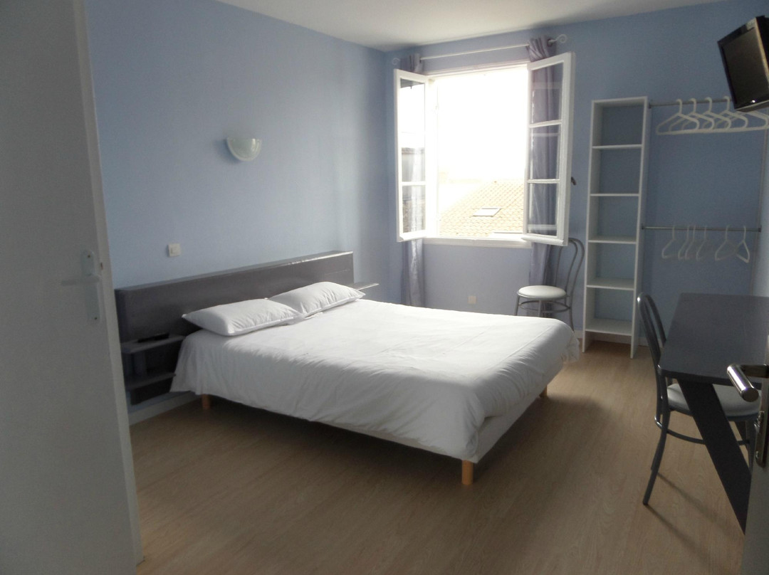 Hotel Les Thermes主图