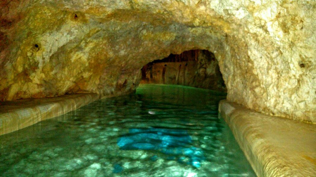 Cave Bath of Miskolctapolca景点图片