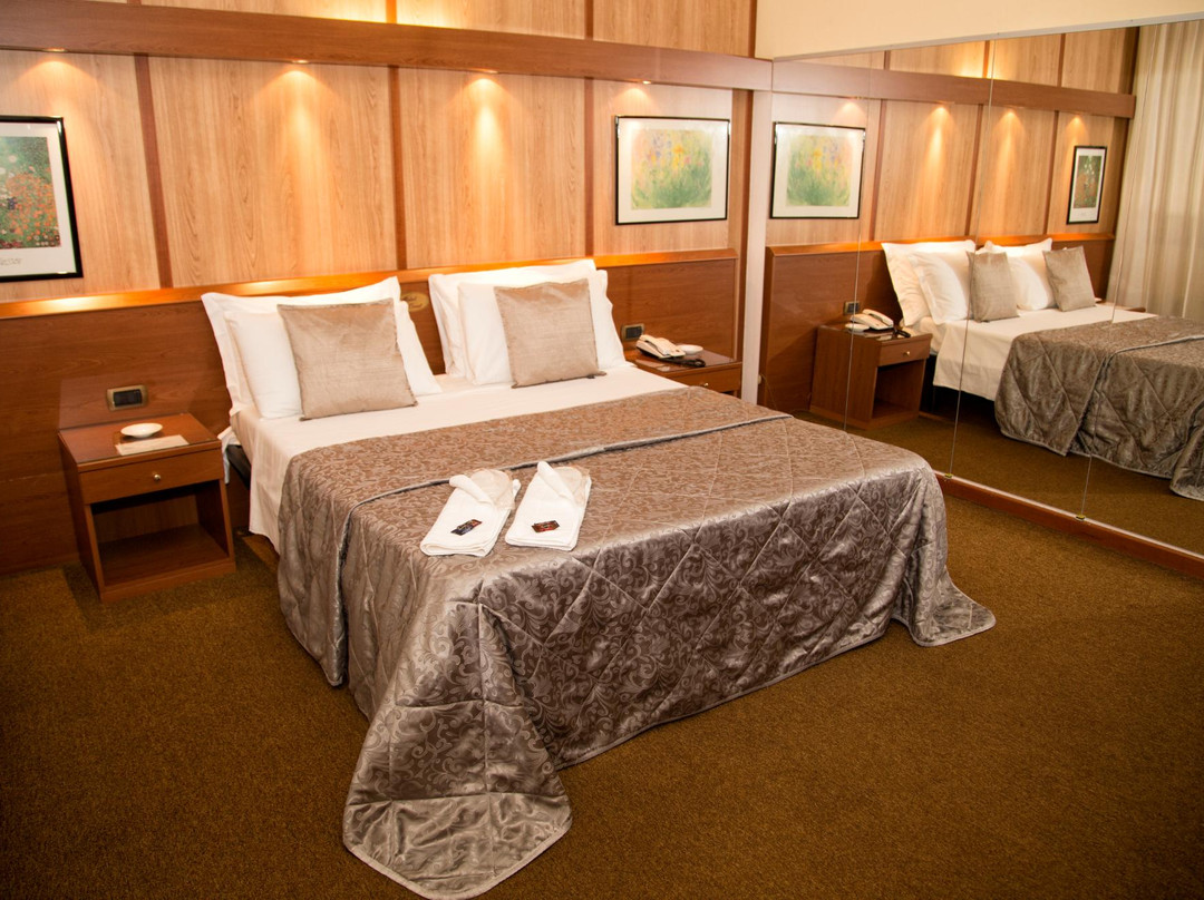 Hotel Motel Ovest主图