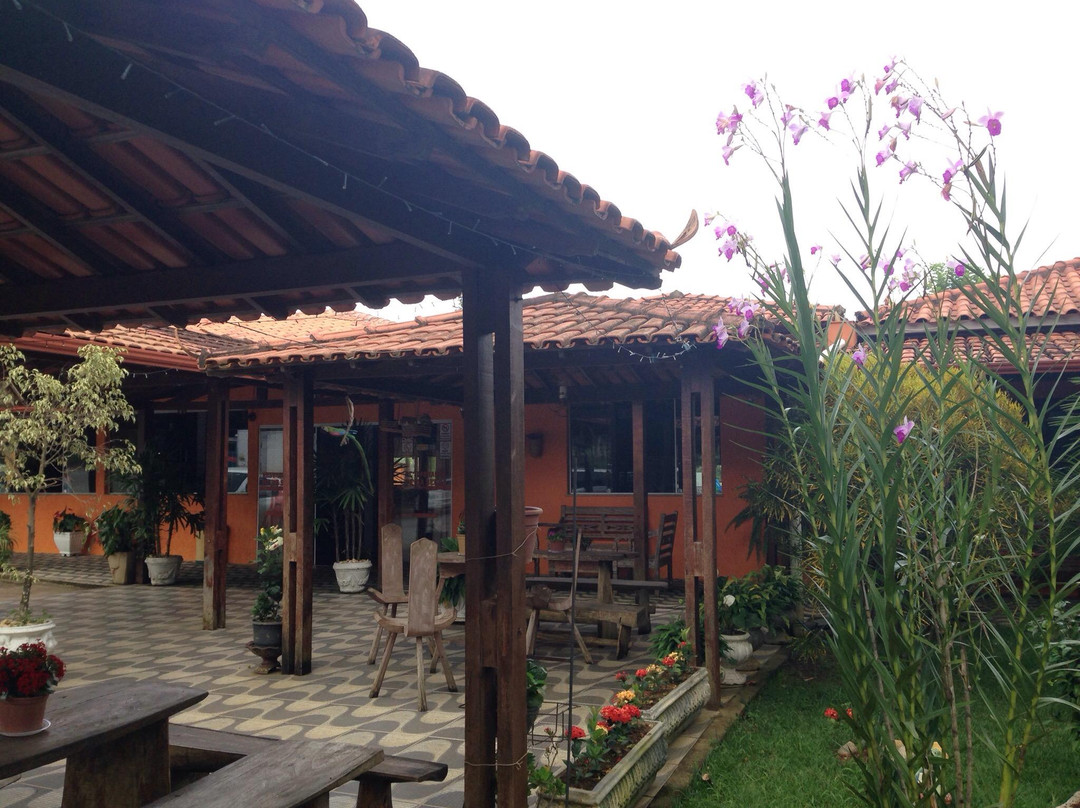 Santana dos Montes餐馆和美食-Pé da Serra