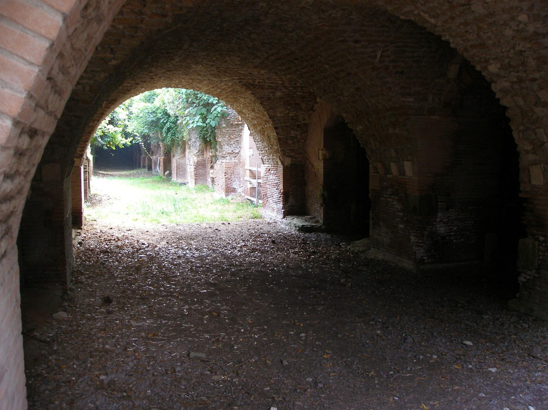 Porto di Claudio-菲乌米奇诺必去景点