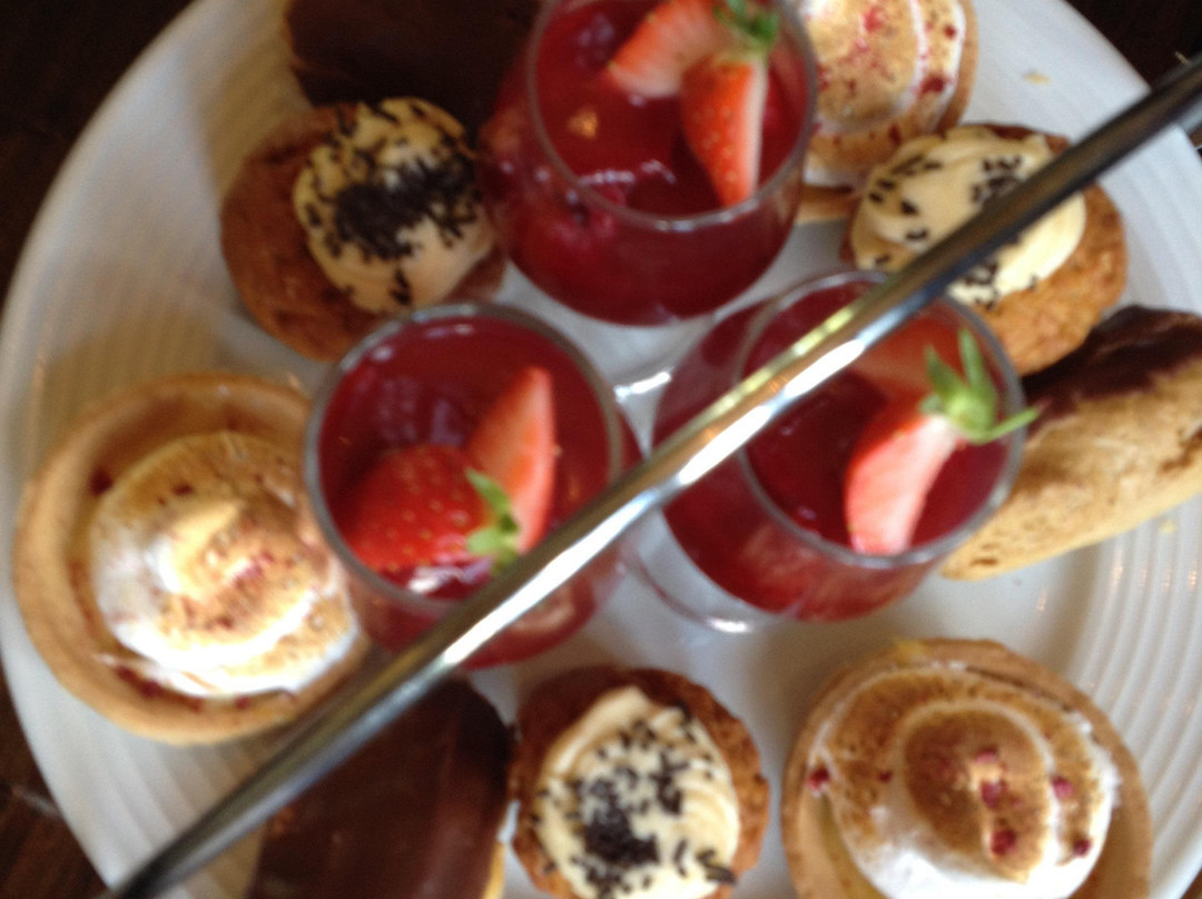 Grundisburgh餐馆和美食-Afternoon Tea at Seckford Hall