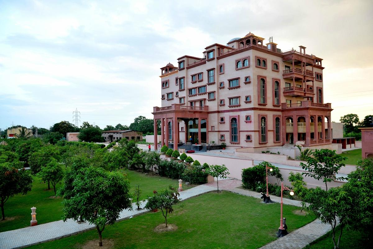 Piyush Palace Hotel-官方