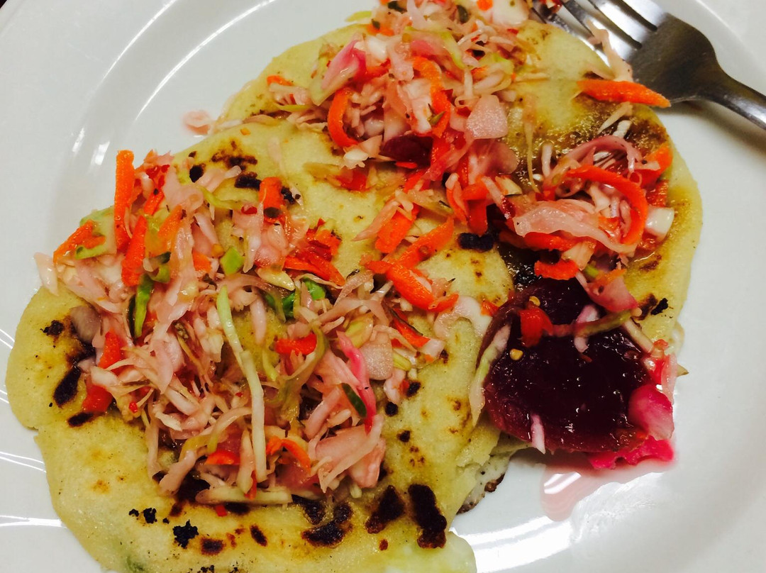 Lenoir餐馆和美食-Los Izotes Restaurant