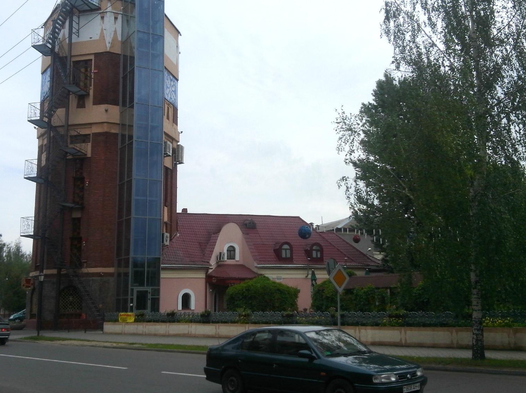 Zhlobin餐馆和美食-Chirvonaya Vezha