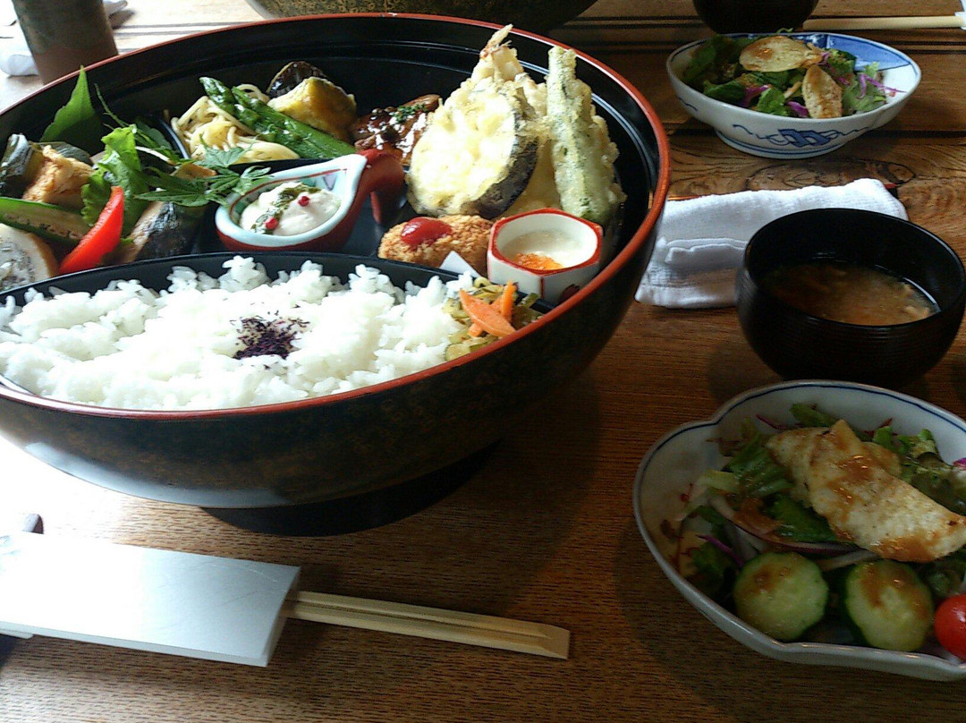 炭火焼と旬菜 CHEZ のぶくに