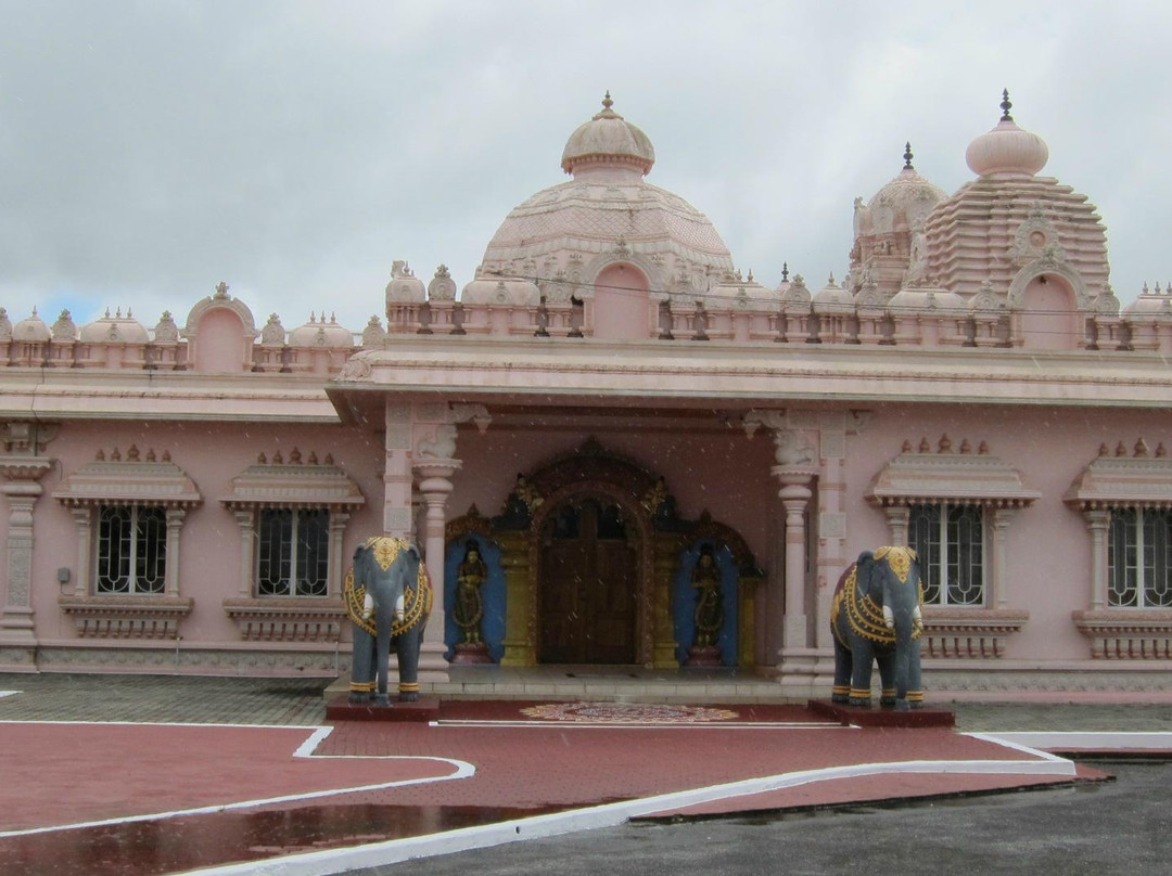 Dattatreya Temple and Hanuman Statue-西班牙港必去景点