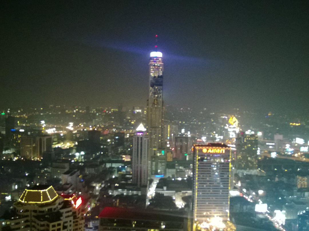 红色天空酒吧-曼谷必去景点