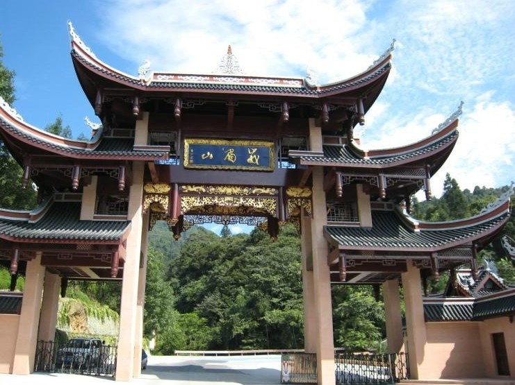 峨眉山金顶景点图片