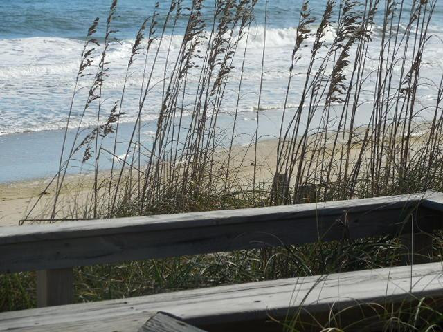 Buccaneer Motel & Beach Suites主图