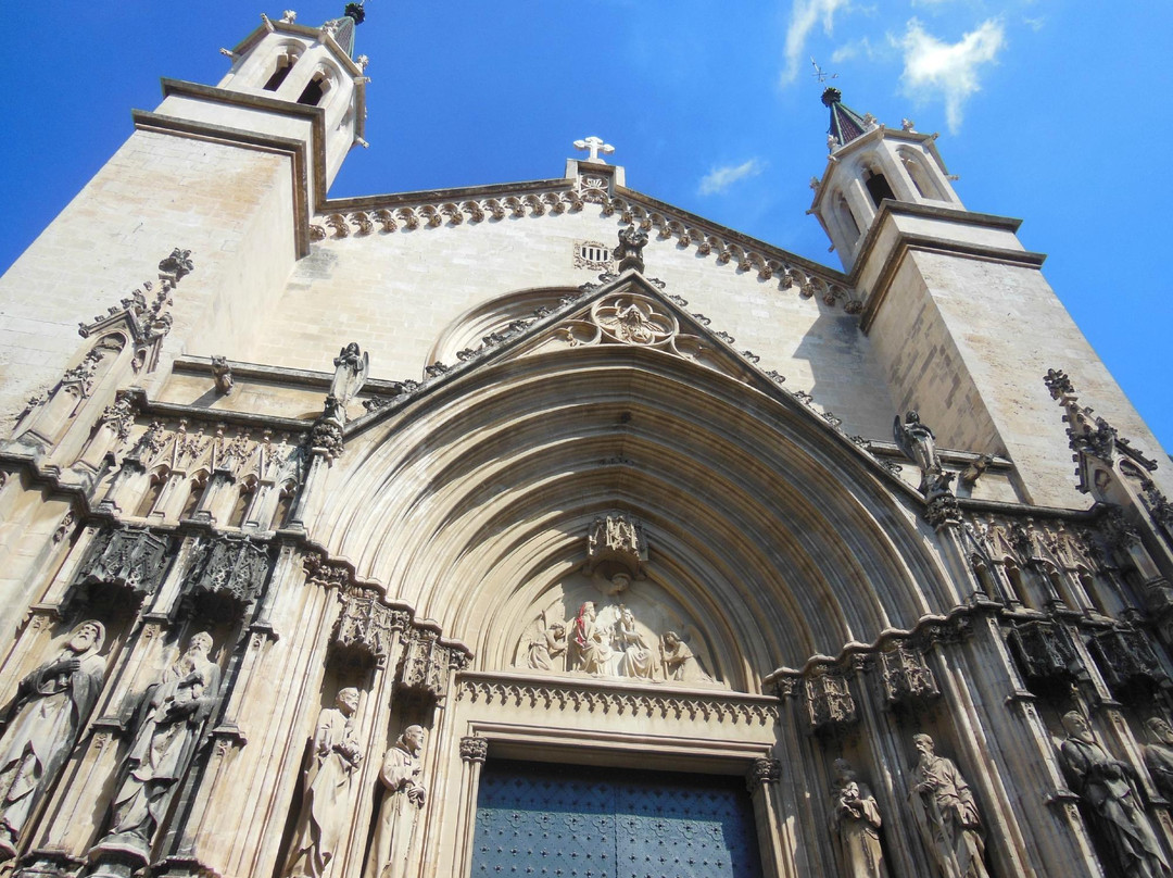 The Penedes from its highest bell tower: Basilica of Santa Maria景点图片