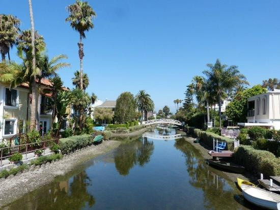 威尼斯运河行人道-洛杉矶必去景点