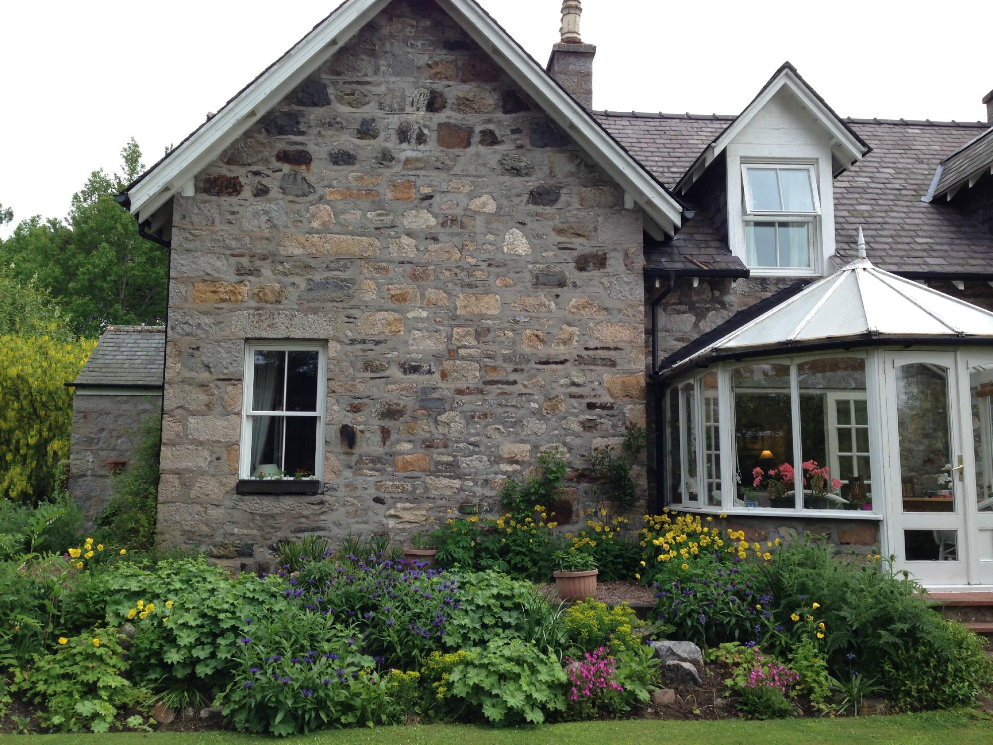 Balnellan House-客卧