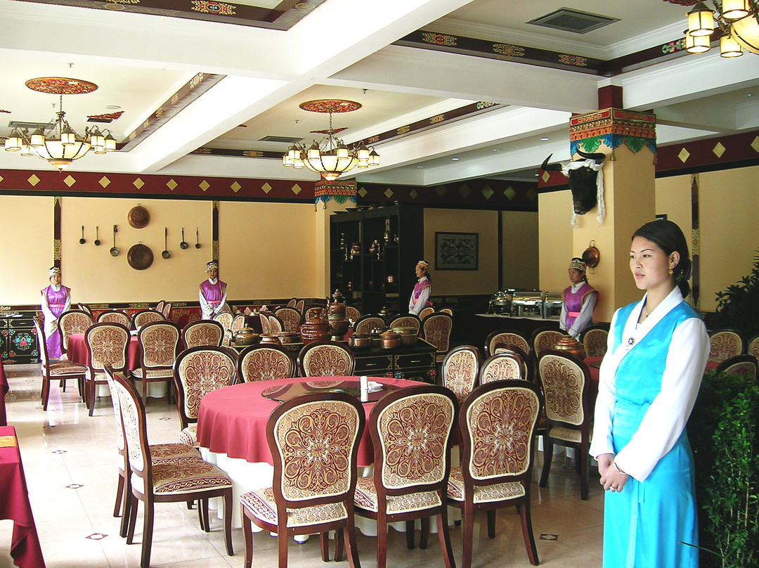香帕拉酒店主图