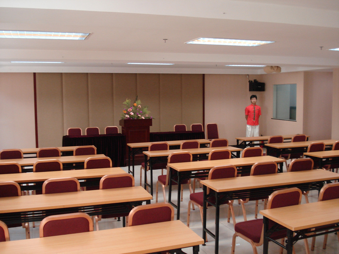 雅好花园酒店(中山富华道兴中广场店)主图