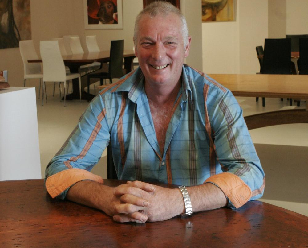 John Streater Fine Furniture Gallery-雅林角必去景点