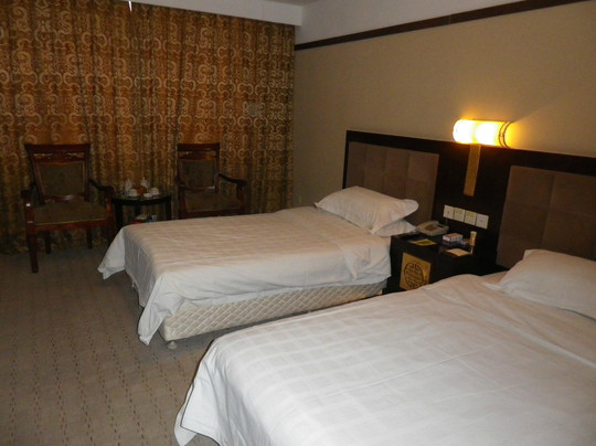 亚细亚大酒店主图