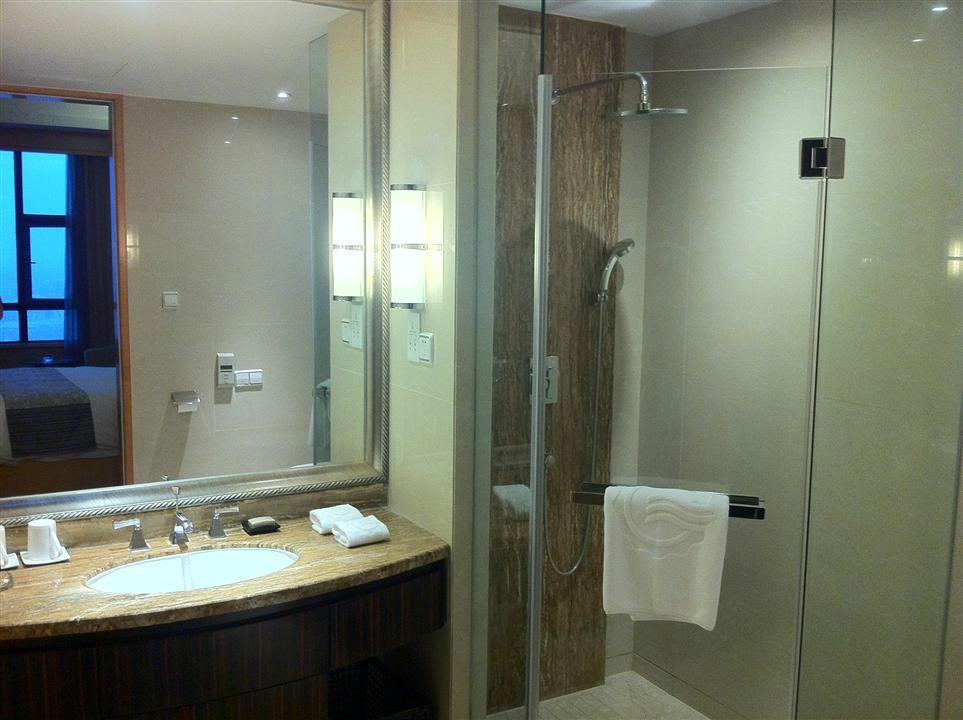 汇峰大饭店-客卧