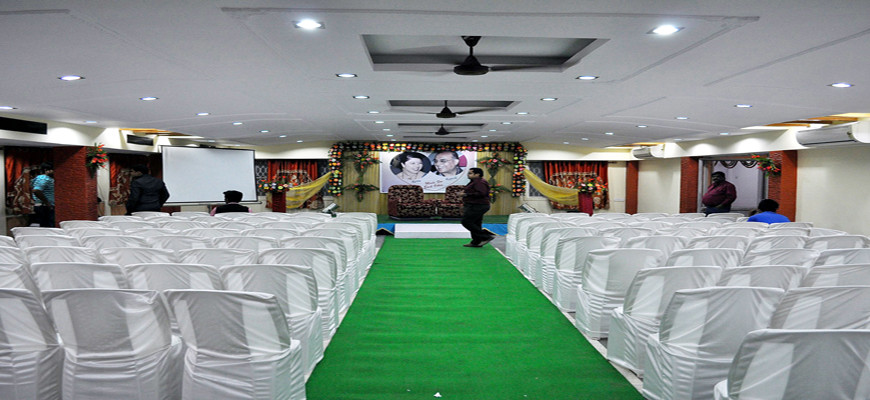 Hotel Om Palace主图