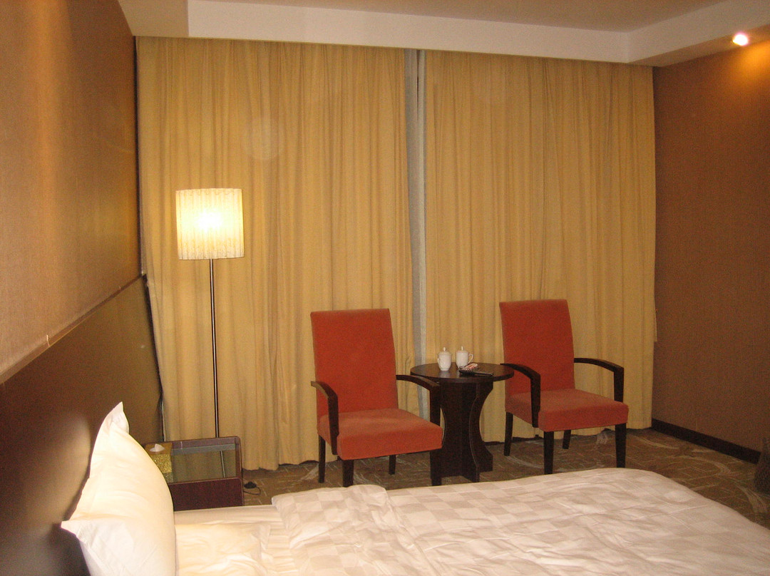 青岛华能宾馆主图