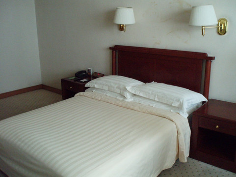 西安紫金山凯思特大酒店主图