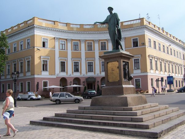 Statue of the Duc de Richelieu-敖德萨必去景点