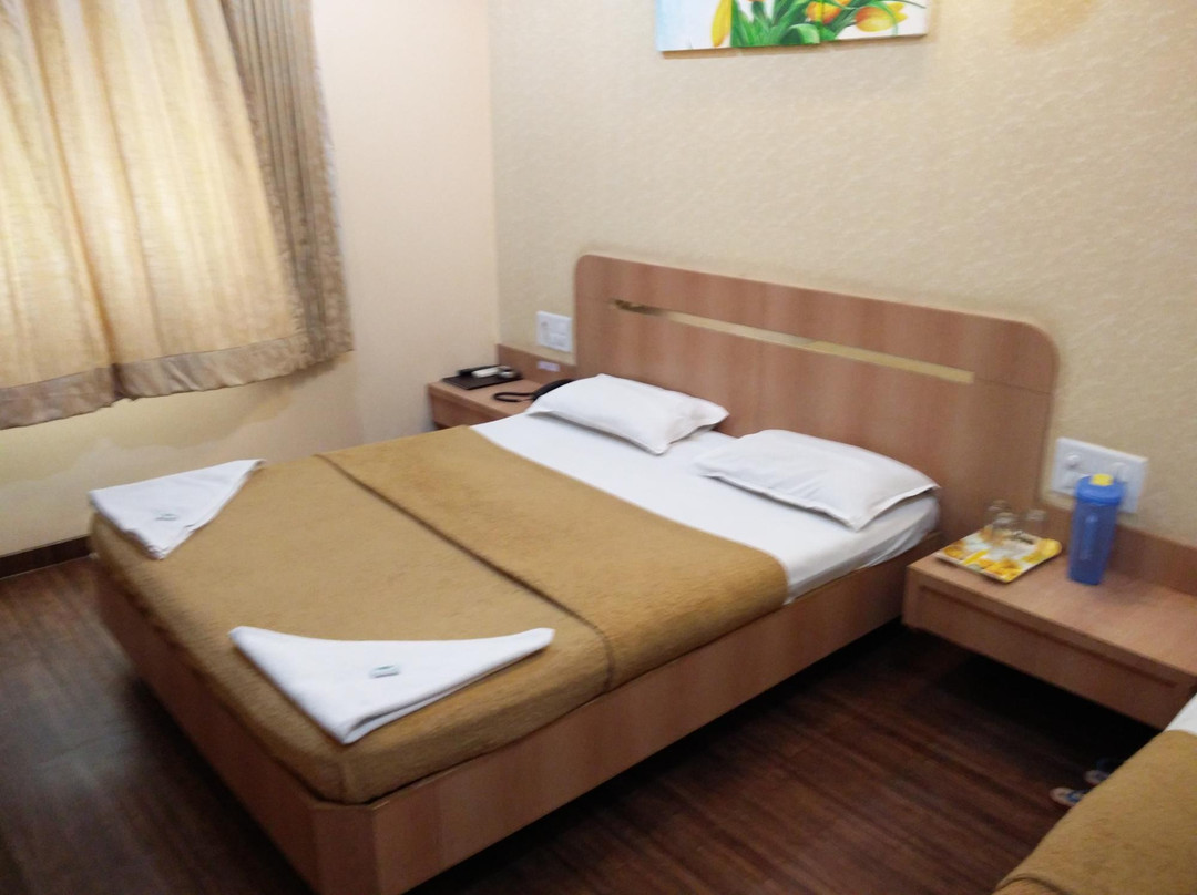 Nathu Patalachiwadi酒店住宿-Hotel Lee Grand