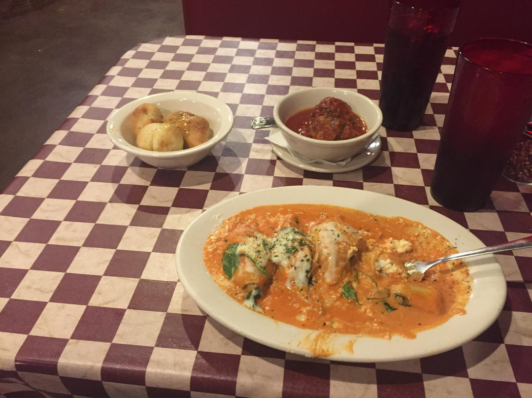 比福德餐馆和美食-Vinny's New York Pizza and Itallian Grill