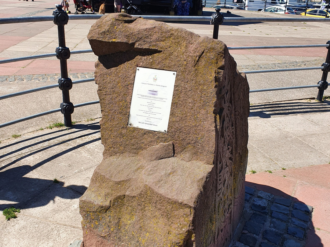 SS Charles Livingston Memorial-New Brighton必去景点