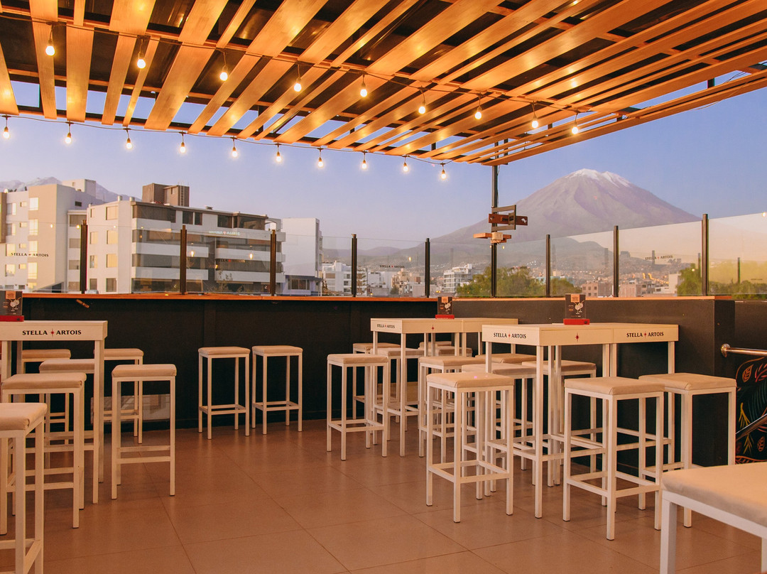 Samana Kitchen & Bar