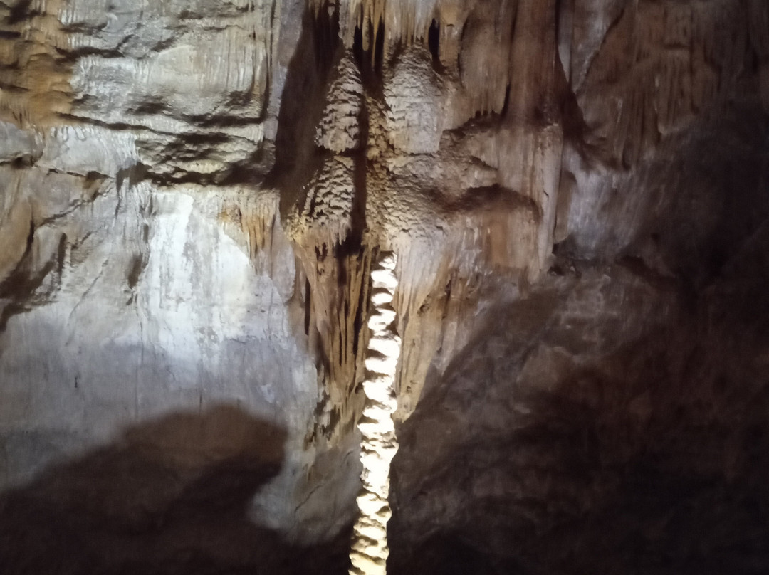 Grottes des Moidons-Molain必去景点