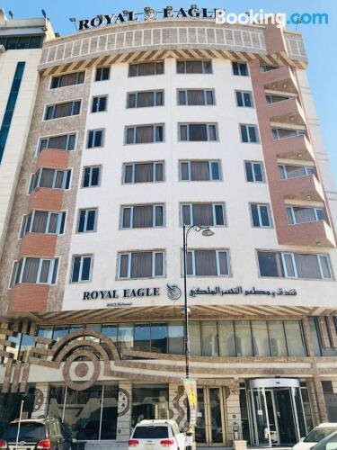 Royal Eagle Hotel & Restaurant主图