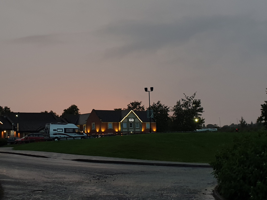 Toby Carvery Strathclyde, M74 J6 by Innkeeper's Collection主图