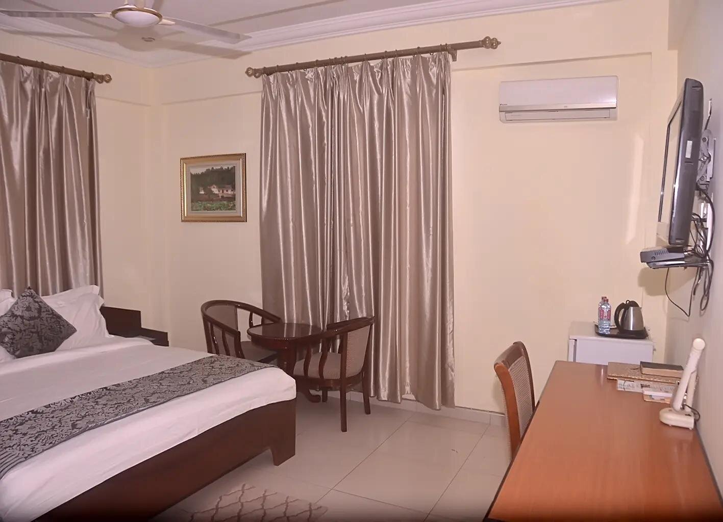 Rocklyne Hotel-官方