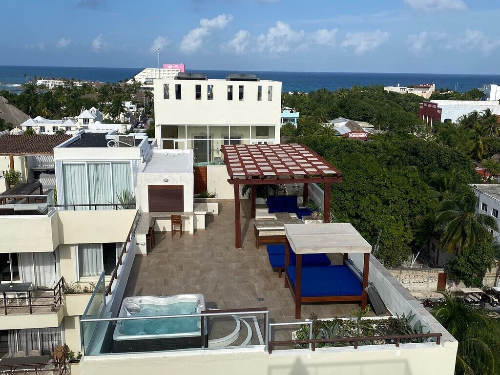 伊克切尔海滩酒店主图