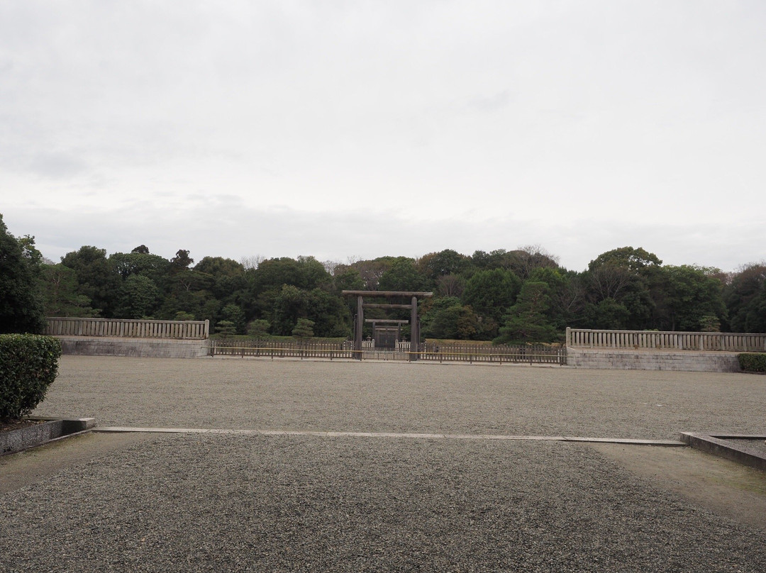 Mausoleum of Emperor Jinmu-橿原市必去景点