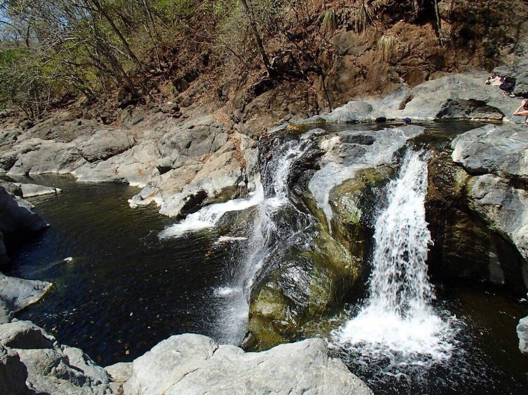 Belen Waterfall景点图片