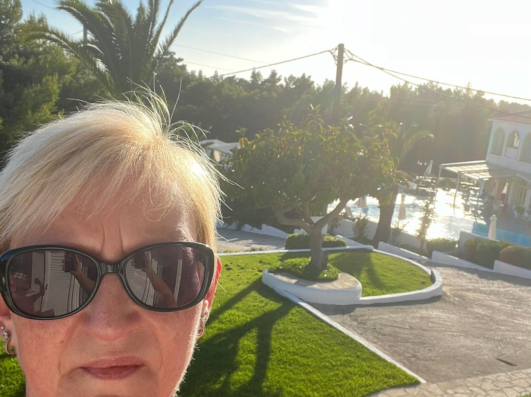 Nondas Apartments主图